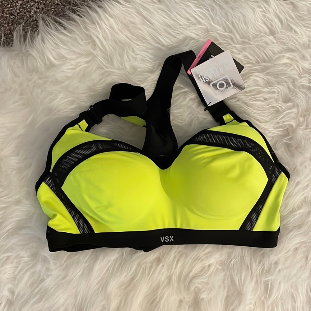 NWT Victoria’s Secret Sport Workout Bra Size 36C